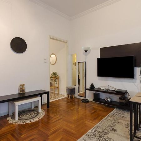 Classic And Modern Apartment In Atény Exteriér fotografie