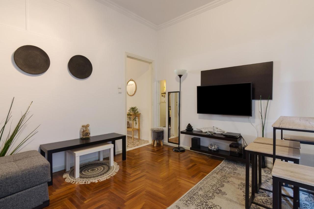 Classic And Modern Apartment In Atény Exteriér fotografie