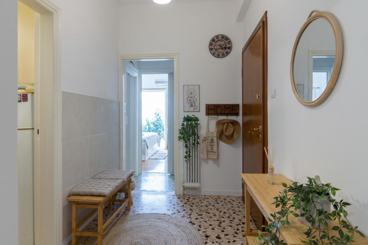 Classic And Modern Apartment In Atény Exteriér fotografie